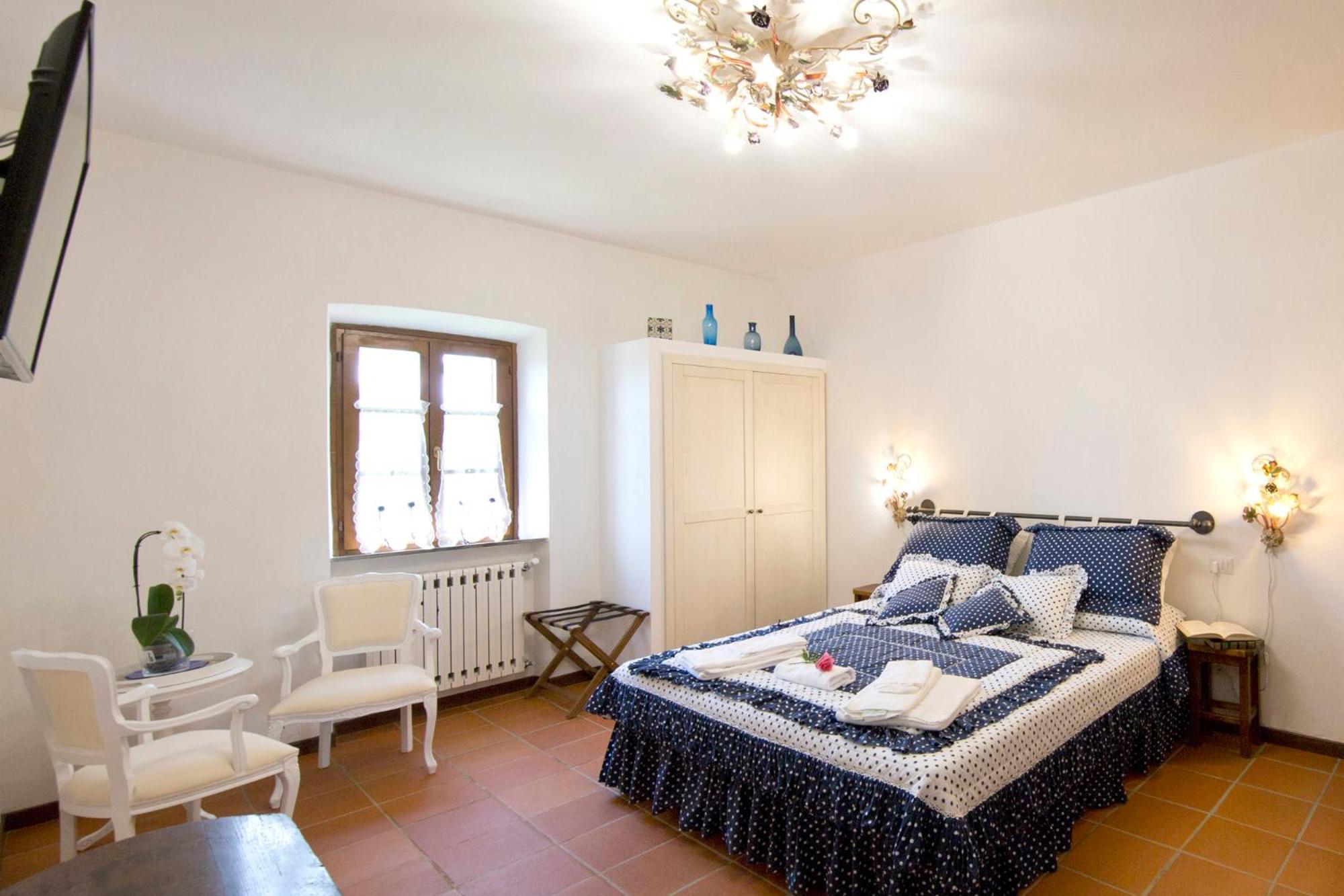 Podere Le Volte Country House La Mita チヴィテッラ・イン・ヴァル・ディ・キアーナ エクステリア 写真